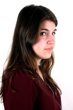 Stüdyo çekim beyaz arka plan üzerinde genç bir kız