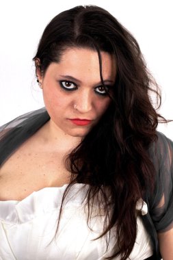 Beyaz arka plan üzerinde kadın portre