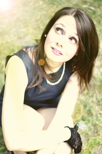 Portrait of a lady in the park — Stock Photo, Image