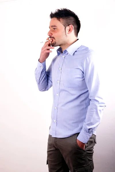 Chlapec kouření — Stock fotografie