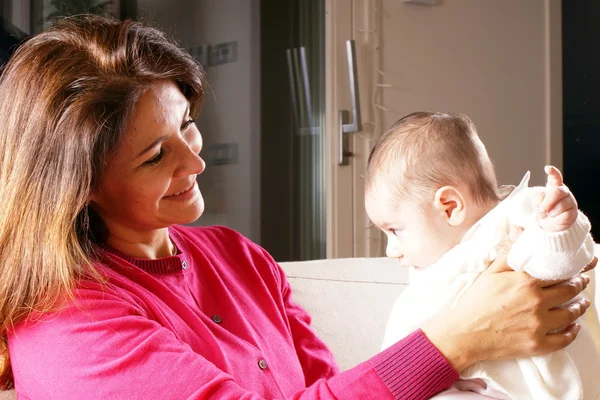 Mutter und Kinder — Stockfoto