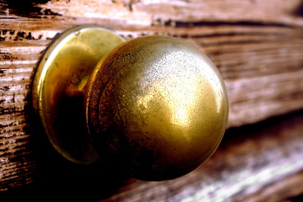 Detail of an ancient metallic door handle — Stock Photo, Image