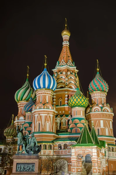 St. Basil Cathedral at night, Moscow, Russia — Stock Photo, Image