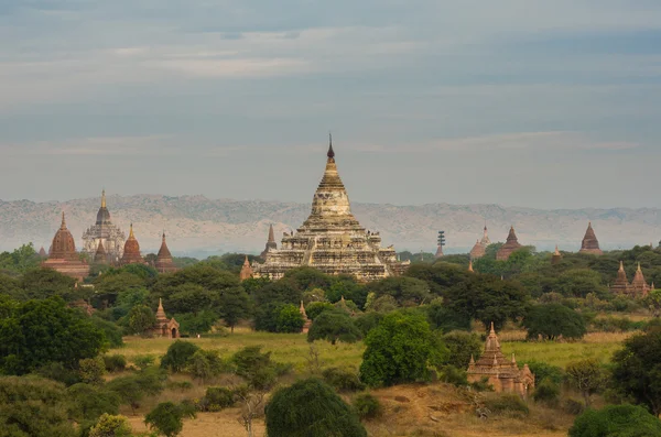 Долина Баган (языческая), Мандалай, Мьянма — стоковое фото