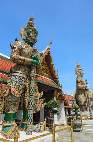 Giants in Grand palace and Wat Pra Keaw, Bangkok, Thailand — Stock Photo, Image