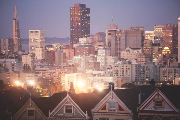 Widok Ulice San Francisco Placu Alamo Panoramą Miasta Kalifornia Stany — Zdjęcie stockowe