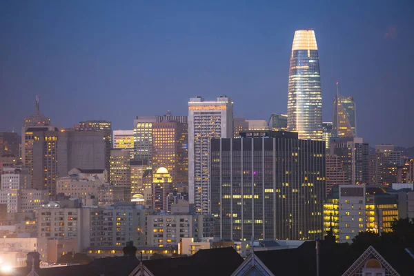 Zicht San Francisco Straten Met Alamo Plein Skyline Van Stad — Stockfoto