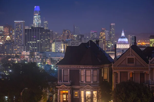 Vista Das Ruas São Francisco Com Alamo Square Skyline Cidade — Fotografia de Stock