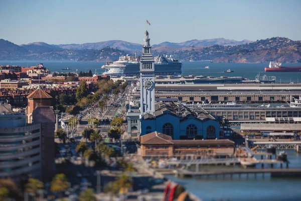 San Francisco Limanının Canlı Hava Manzarası Saat Kulesi Feribot Inşaatı — Stok fotoğraf