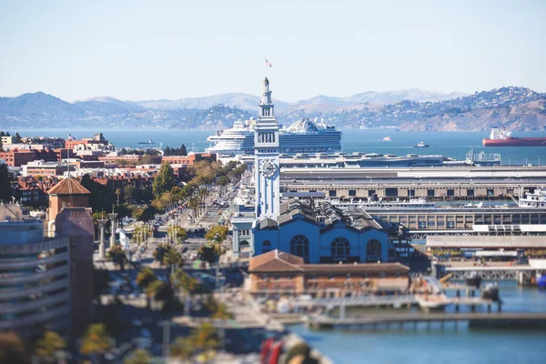 San Francisco Limanının Canlı Hava Manzarası Saat Kulesi Feribot Inşaatı — Stok fotoğraf