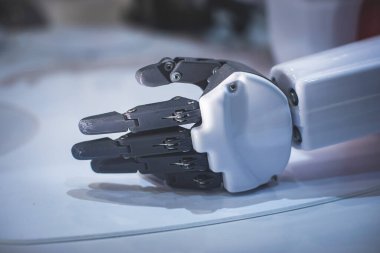Hidrolik mekanik robot kol, el sıkışma hareketi, üretim hattında robolize manipülatör.