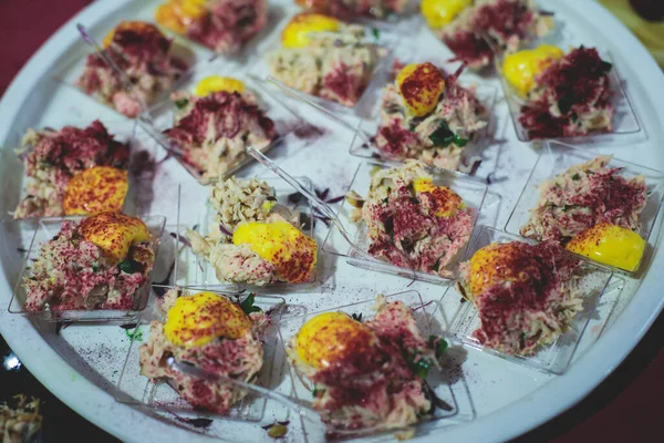 Mesa Catering Banquete Lindamente Decorado Com Variedade Com Diferentes Lanches — Fotografia de Stock