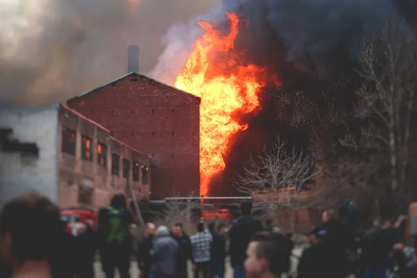 Massive Large Blaze Fire City Brick Factory Building Fire Hell — Stock Photo, Image