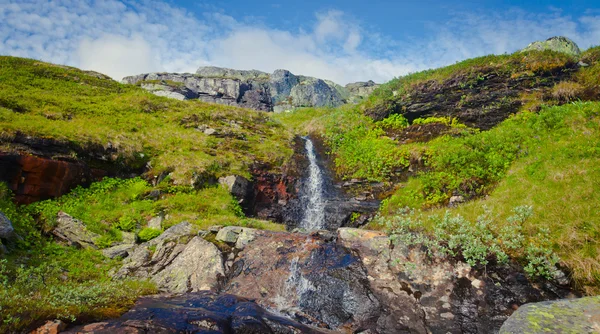 Beautiful vibrant panorama picture with a view on icelandic waterfall in iceland goddafoss gullfoss skogafoss skogarfoss dettifoss seljalandsfoss — Stock Photo, Image