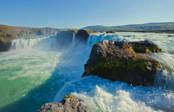 Beautiful vibrant panorama picture with a view on icelandic waterfall in iceland goddafoss gullfoss skogafoss skogarfoss dettifoss seljalandsfoss — Stock Photo, Image