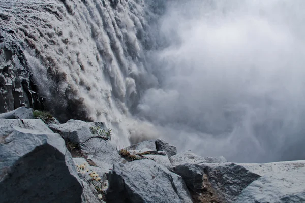 Beautiful vibrant panorama picture with a view on icelandic waterfall in iceland goddafoss gullfoss skogafoss skogarfoss dettifoss seljalandsfoss — Stock Photo, Image