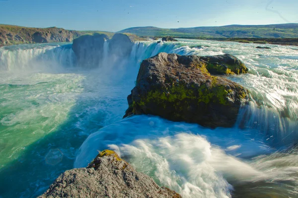 Beautiful vibrant panorama picture with a view on icelandic waterfall in iceland goddafoss gullfoss skogafoss skogarfoss dettifoss seljalandsfoss — Stock Photo, Image