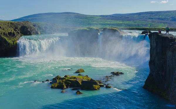 在冰岛 goddafoss 泡汤斯科加瀑布 skogarfoss 提瀑布 seljalandsfoss 冰岛瀑布景色美丽充满活力幅全景图像 免版税图库图片