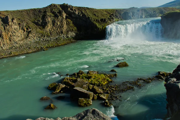 アイスランド アイスランド goddafoss グトルフォス スコウガ滝クヴォルスヴォールル dettifoss セリャラントスフォスの滝を望む美しい活気のあるパノラマ画像 ストックフォト