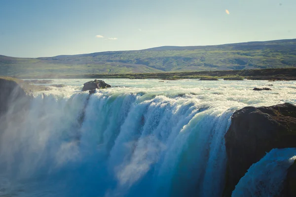 Прекрасна яскрава панорамна картина з видом на ісландський водоспад в ісландському боддафосі мартінофосс скоґафосс скоґарфос детектив селяндфосс — стокове фото
