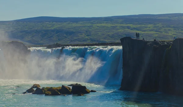 Beautiful vibrant panorama picture with a view on icelandic waterfall in iceland goddafoss gullfoss skogafoss skogarfoss dettifoss seljalandsfoss — Stock Photo, Image