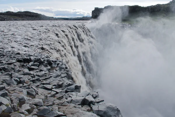 Mooie levendige panorama foto met een uitzicht op IJslandse waterval in IJsland goddafoss gullfoss skogafoss skogarfoss dettifoss seljalandsfoss — Stockfoto