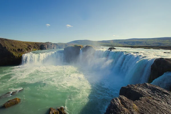 在冰岛 goddafoss 泡汤斯科加瀑布 skogarfoss 提瀑布 seljalandsfoss 冰岛瀑布景色美丽充满活力幅全景图像 免版税图库照片