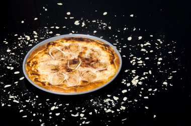 Armut pasta siyah masada