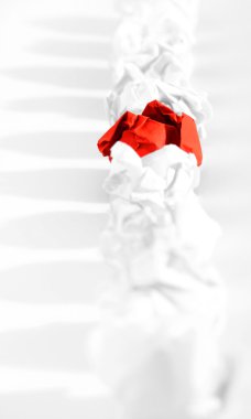 Kağıt topları üst üste