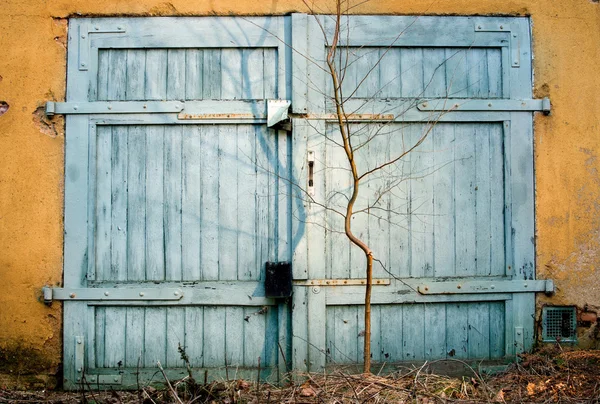Garaż brama — Zdjęcie stockowe