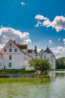 Glucksburg Almanya 'nın kuzeyinde Schleswig-Holstein eyâletinde, Schleswig-Flensburg iline bağlı bölge. Flensburg Fjord 'un güney kesiminde yer alır..