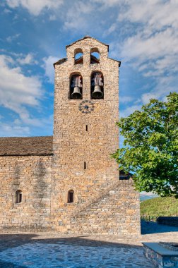Castiello de Jaca, İspanya 'nın Aragon özerk bölgesinde, Huesca eyaletinin Jaca eyaletine bağlı belediyesi..