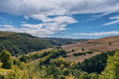 Ochagavia İspanya 'nın Roncal-Salazar bölgesinde, Salazar Vadisi' nde, Merindad de Sangesa bölgesinde, Navarre özerk bölgesinde bulunan bir şehirdir.