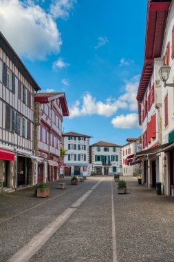 Ezpeleta ya da Espeleta, Fransa 'nın Yeni Akitanya bölgesinde Pyrnes-Atlantik departmanında yer alan bir Fransız kasabasıdır.