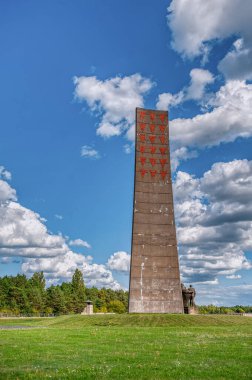 Sachsenhausen toplama kampı, Almanya 'nın Brandenburg kentindeki Oranienburg kasabasında 1936 yılında Naziler tarafından inşa edilmiştir..