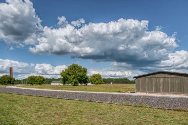 Sachsenhausen toplama kampı, Almanya 'nın Brandenburg kentindeki Oranienburg kasabasında 1936 yılında Naziler tarafından inşa edilmiştir..
