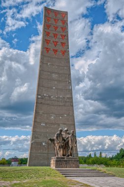 Sachsenhausen toplama kampı, Almanya 'nın Brandenburg kentindeki Oranienburg kasabasında 1936 yılında Naziler tarafından inşa edilmiştir..