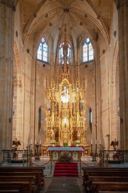 Hondarribia İspanya 'nın Gipuzkoa eyaletinin kuzeydoğusunda yer alan bir şehirdir..