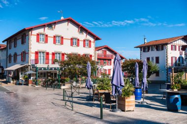 Cambo-les-Bains, Yeni Aquitaine bölgesinde bulunan bir Fransız komünü. Fransa.
