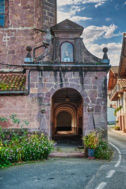 Erratzu, Navarre Foral Community 'nin Baztan ilçesine bağlı bir beldedir.