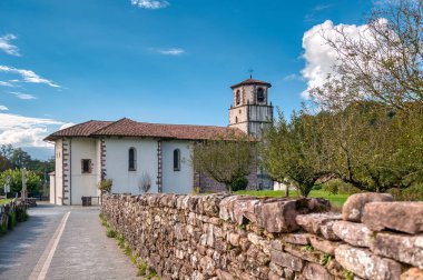 Amaiur - Maya, Pamplona 'nın Merindad bölgesindeki Baztn vadisinde yer alan Navarre Foral Community' de bir yerdir..