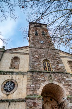 Taur Leydisi Kilisesi. Realmont, Fransa