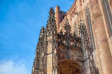 Albi Başpiskoposluğundaki Saint Cecilia Katedrali, Fransa 'da bulunan bir dini binadır..
