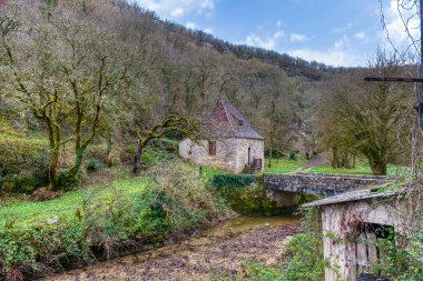 Rocamadour, Fransa 'nın Occitanie bölgesinde yer alan bir şehirdir. (Eski Roquefraiche değirmeni)