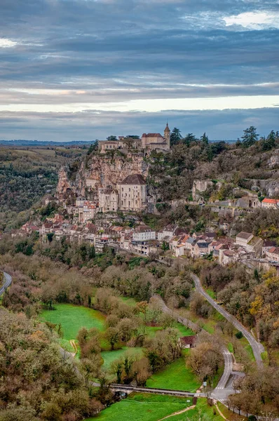 Rocamadour, Fransa 'nın Occitanie bölgesinde yer alan bir şehirdir..