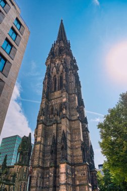 Hamburg-Mitte, Almanya 'nın Hamburg eyaletinde yer alan bir şehirdir. Hamburg-Altstadt ve Neustadt ilçeleri de Hamburg-Mitte 'nin bir parçasıdır..