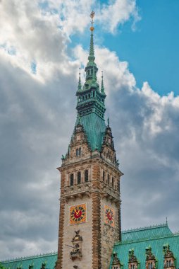 Hamburg-Mitte, Almanya 'nın Hamburg eyaletinde yer alan bir şehirdir. Hamburg-Altstadt ve Neustadt ilçeleri de Hamburg-Mitte 'nin bir parçasıdır..