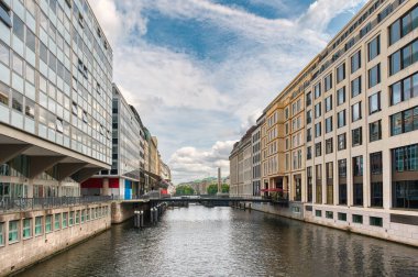 Hamburg-Mitte, Almanya 'nın Hamburg eyaletinde yer alan bir şehirdir. Hamburg-Altstadt ve Neustadt ilçeleri de Hamburg-Mitte 'nin bir parçasıdır..