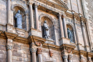 Olot, Katalonya 'nın Girona ili' nde bir belediyedir..