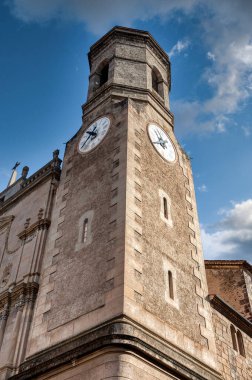 Olot, Katalonya 'nın Girona ili' nde bir belediyedir..
